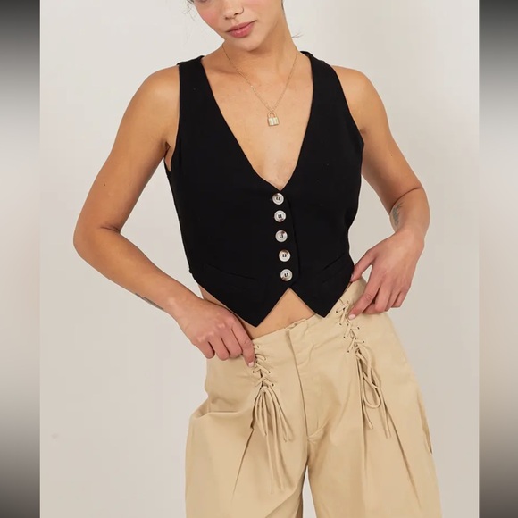 32 Linen Blend Button Front Chic Vest - Picture 1 of 5